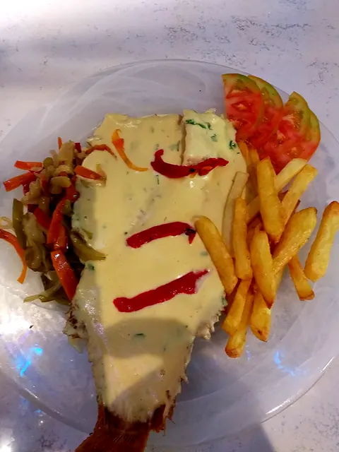 Pescado en salsa